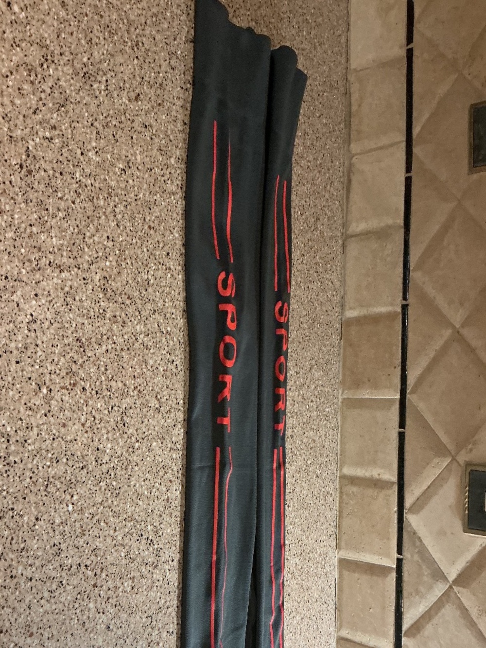 New front pleat Sport leggings